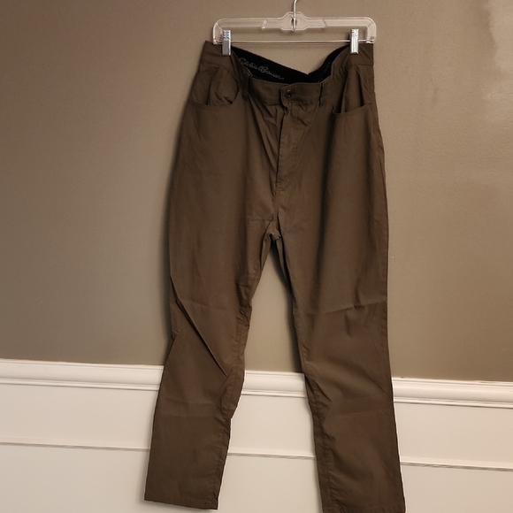 Eddie Bauer Brown Chinos Relaxed Fit - Picture 1 of 10